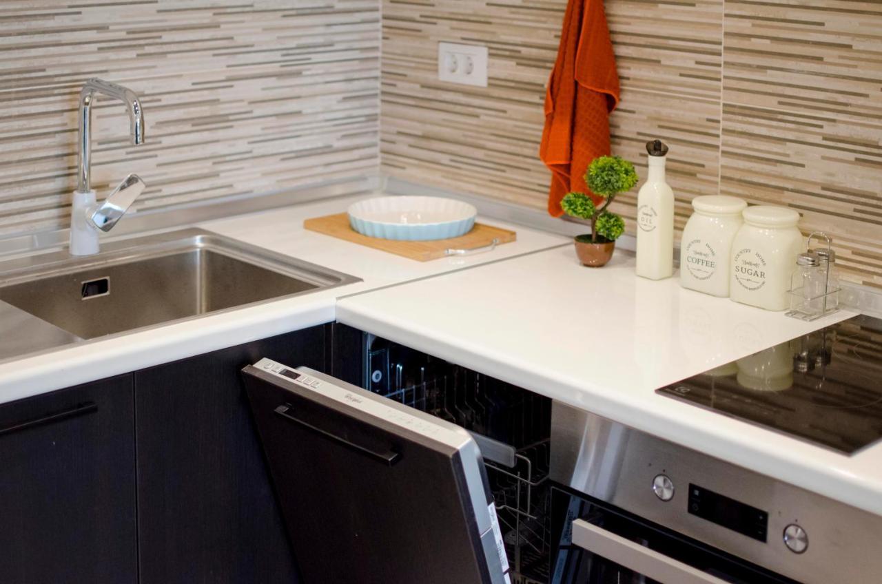 Stylish Studio, Skopje Centre - Private Parking - Panoramic Views Екстер'єр фото